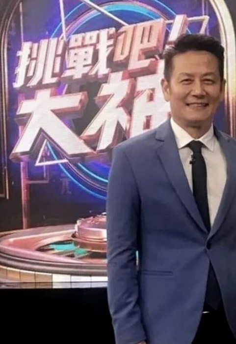 最新泄密门长沙某医院实习生护士私生活淫乱啪啪视频流出 - ovojav视频海报